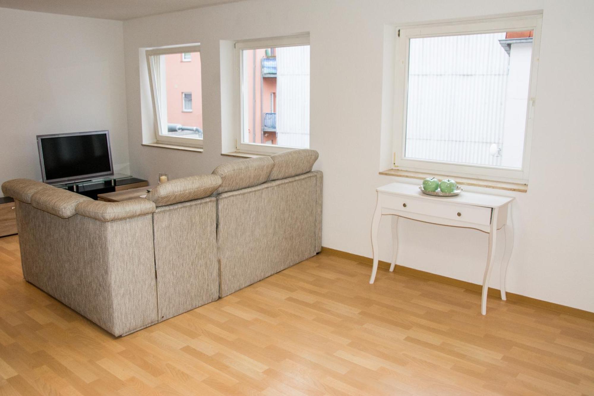 Apartment Schoene 2-raum-wohnung Im Zentrum Waltershausens