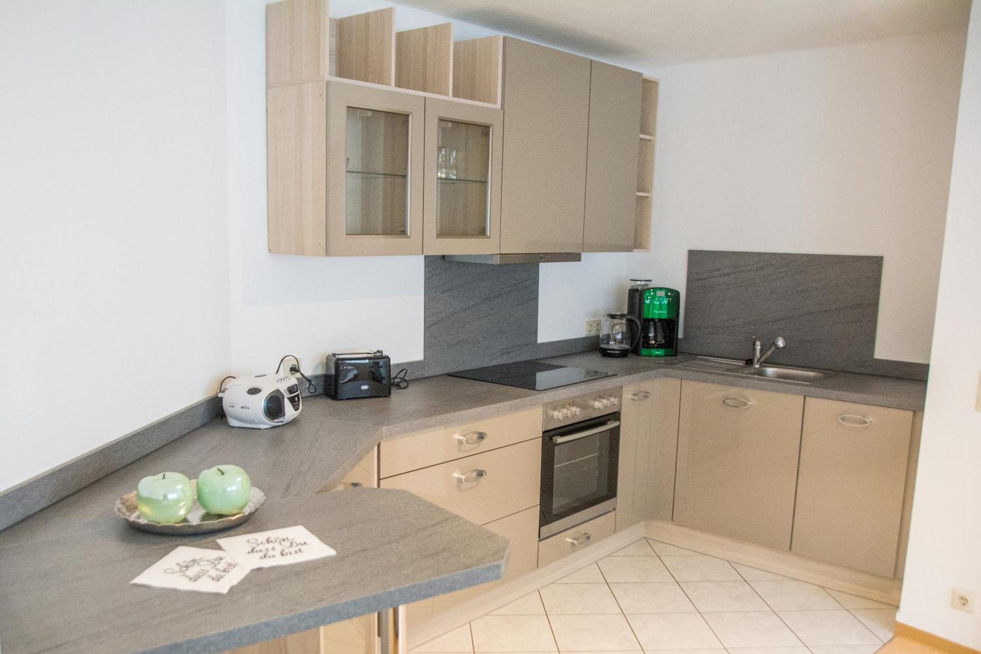 Schoene 2-raum-wohnung Im Zentrum Waltershausens Apartment *